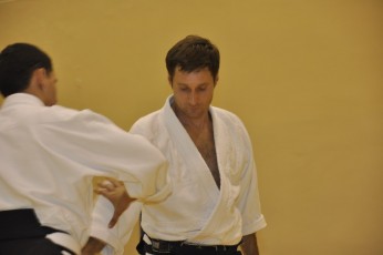 2012 10 trening aikido059