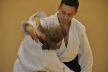 2012 10 trening aikido085